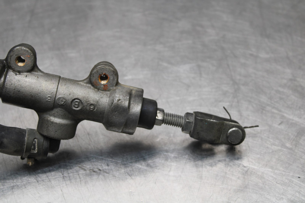 06-07 SUZUKI GSXR600 REAR BACK BRAKE MASTER CYLINDER W RESERVOIR BB836