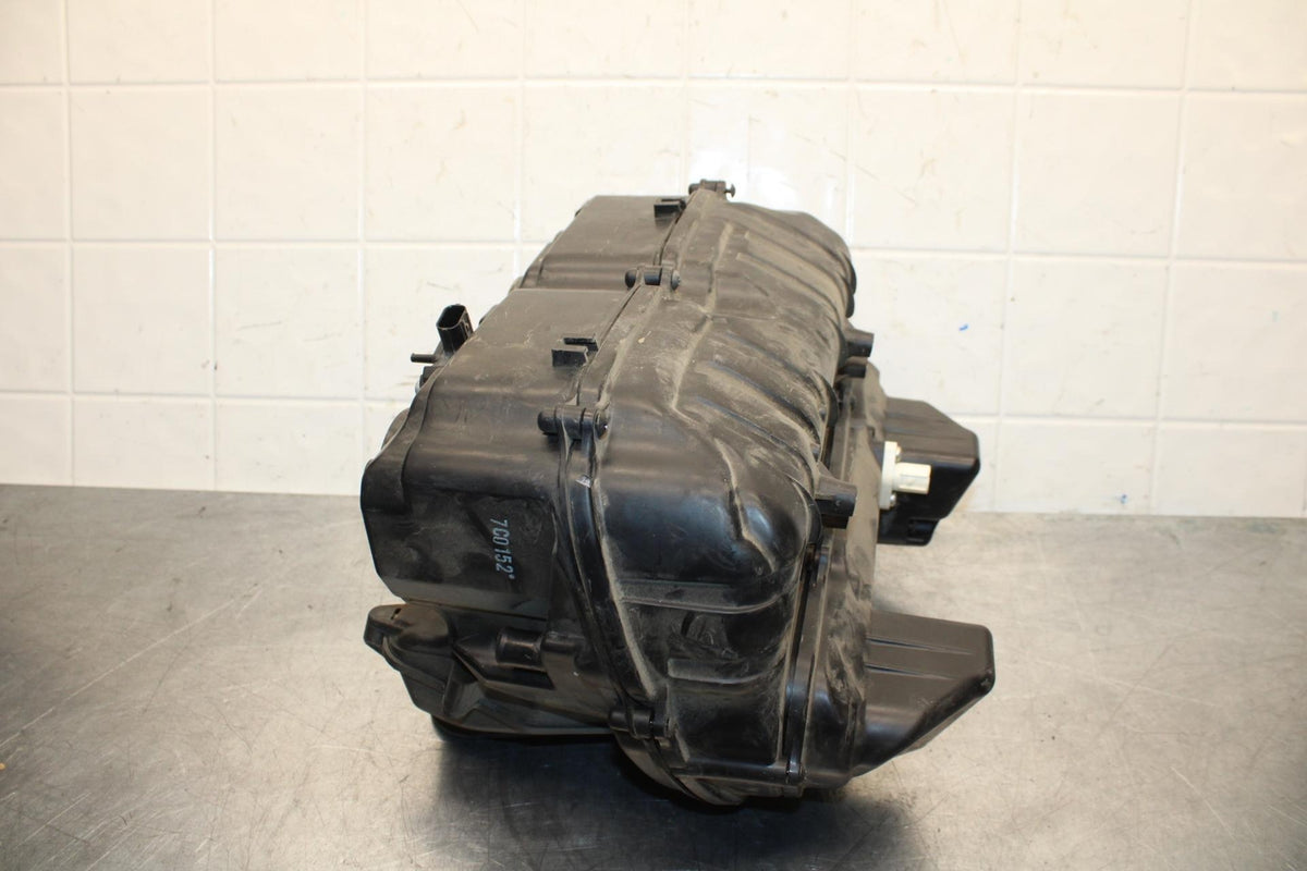 2007 Honda CBR600RR AIRBOX AIR INTAKE FILTER BOX 17220-MFJ-D00 17240-MFJ-D00 BB5