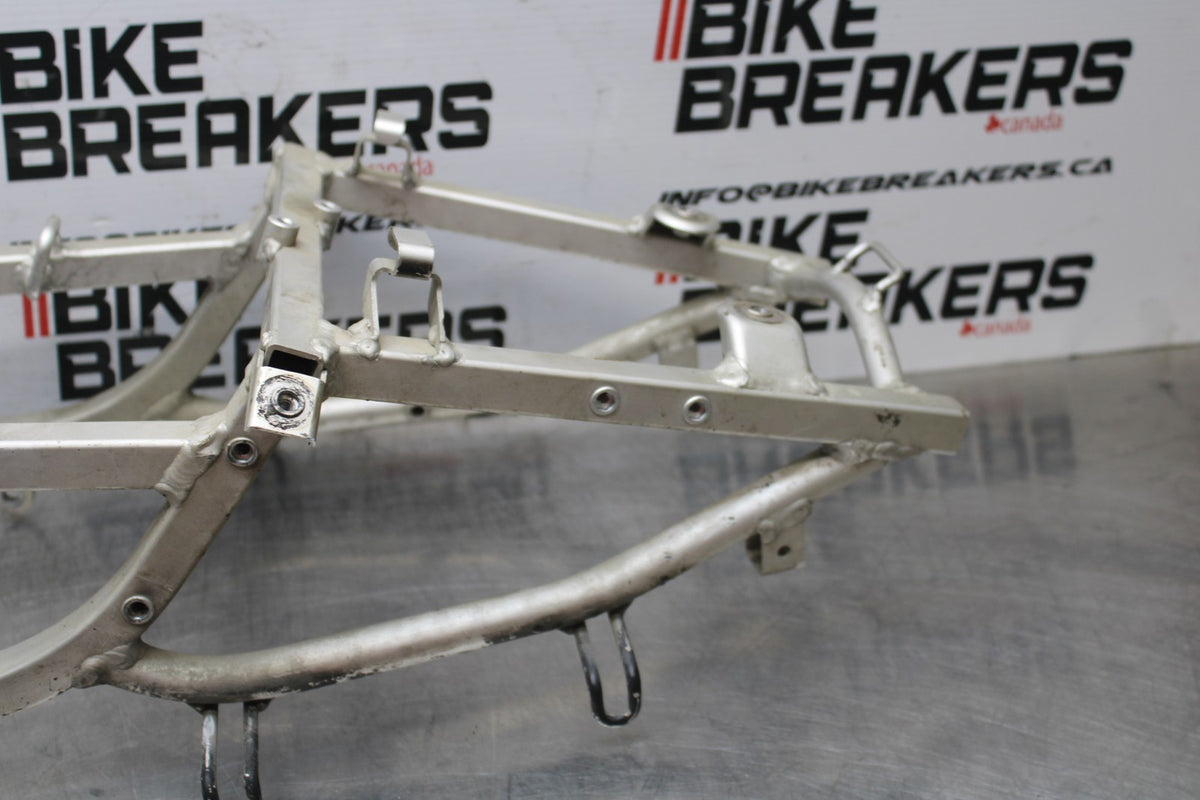 00 SUZUKI GSXR750 REAR SUBFRAME BACK SUB FRAME BB820