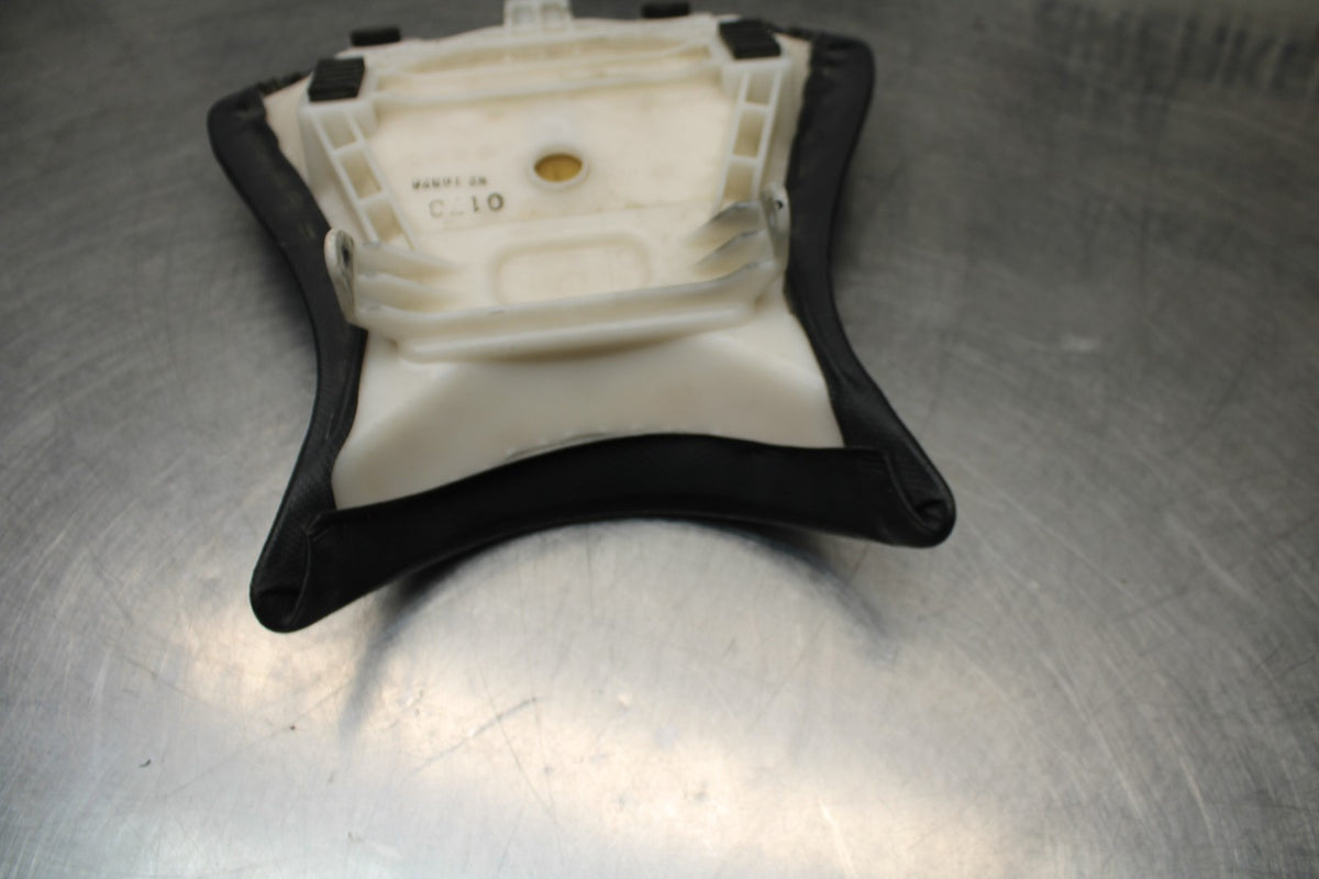 07-08 KAWASAKI NINJA ZX6R FRONT DRIVERS SEAT PAD SADDLE  BB855