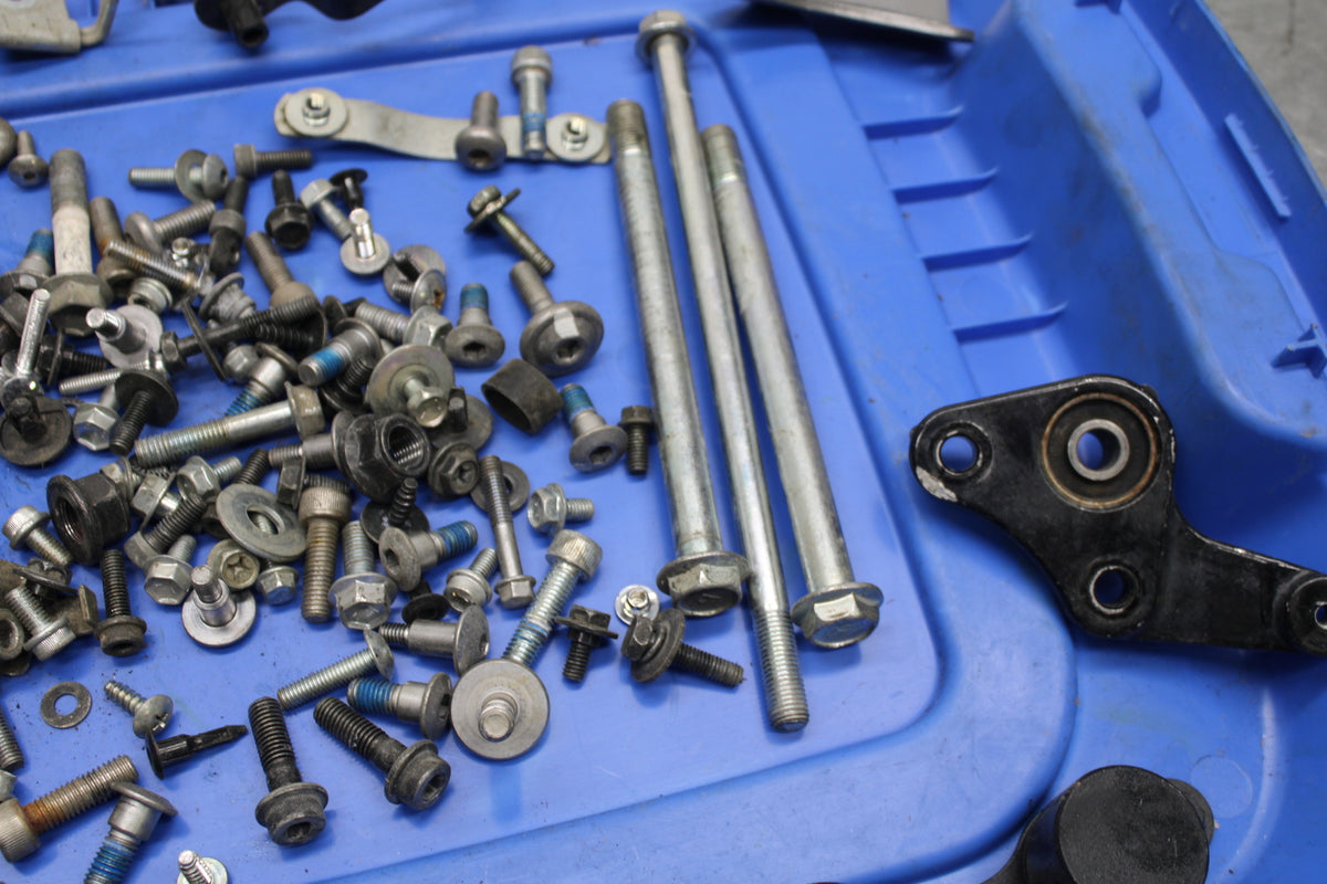 13-16 SUZUKI BANDIT 1250S ABS MOUNTING BOLTS HARDWARE MOTOR SCREWS BB134