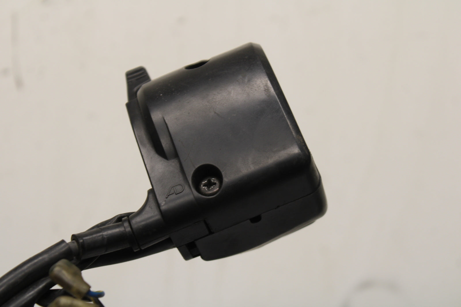 00-01 YAMAHA YZF R1 LEFT CLIP ON HANDLE HORN SIGNALS SWITCH SWITCHES BB755