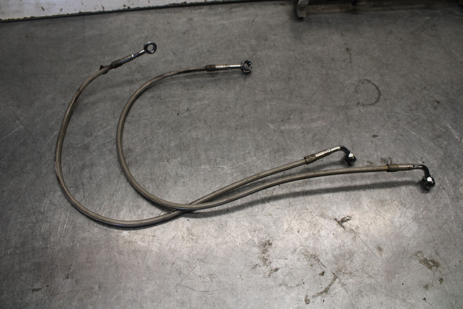 05-06 SUZUKI GSXR1000 AFTERMARKET BRAIDED FRONT BRAKE CALIPER HOSES LINES BB677