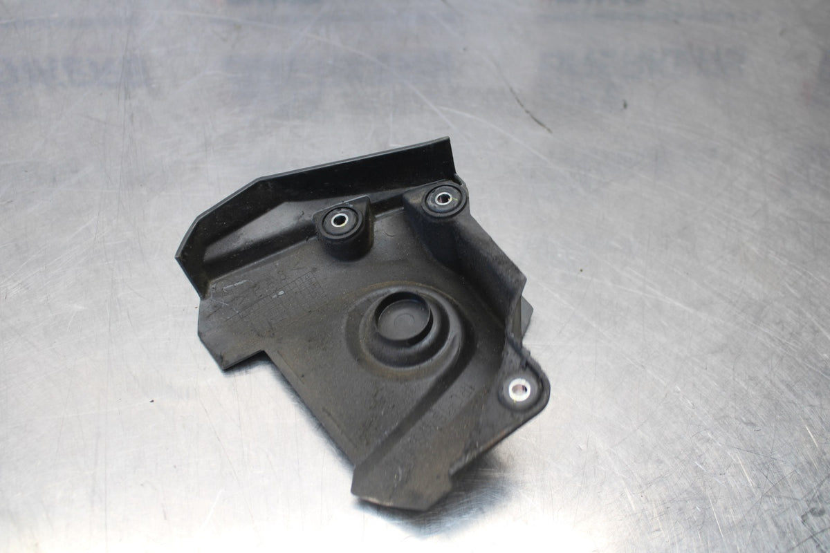 16 YAMAHA XSR900 ENGINE SPROCKET COVER BB786