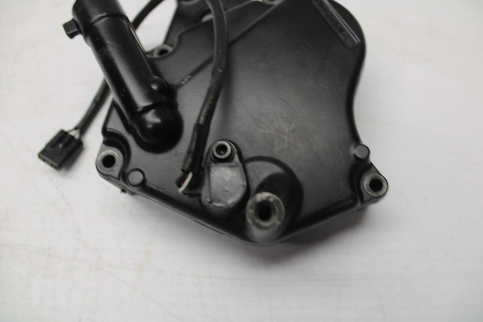 09-11 SUZUKI GSXR1000 ENGINE SPROCKET COVER SPEED SENSOR #B BB284