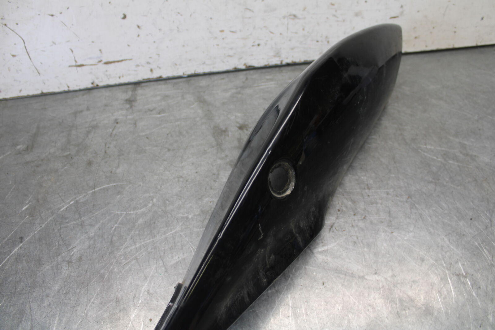 06-07 SUZUKI GSXR 600 LEFT REAR BACK TAIL FAIRING COWL SHROUD BB694