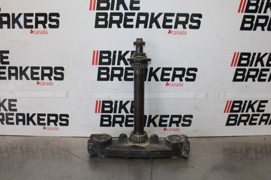 06 KAWASAKI KLR650 FRONT FORKS CLAMP LOWER TRIPLE TREE STEM BB919