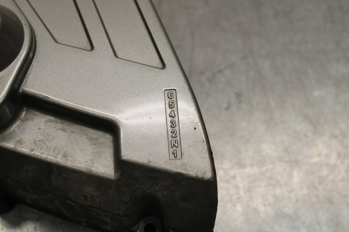03 SUZUKI SV650S ENGINE SPROCKET COVER BB130