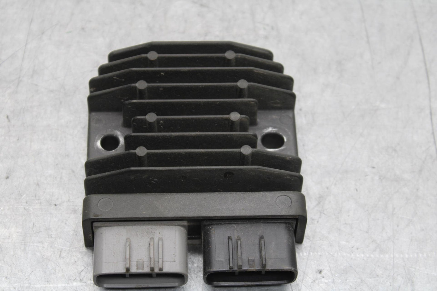 2012 Yamaha FZ8 RECTIFIER VOLTAGE REGULATOR BB550
