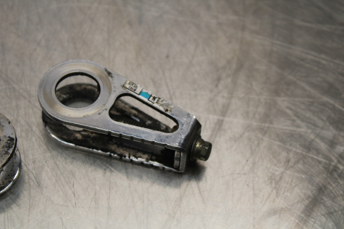 98-05 HONDA SUPER HAWK 1000 VTR1000F SWINGARM CHAIN TENSIONER ADJUSTMENT BB152