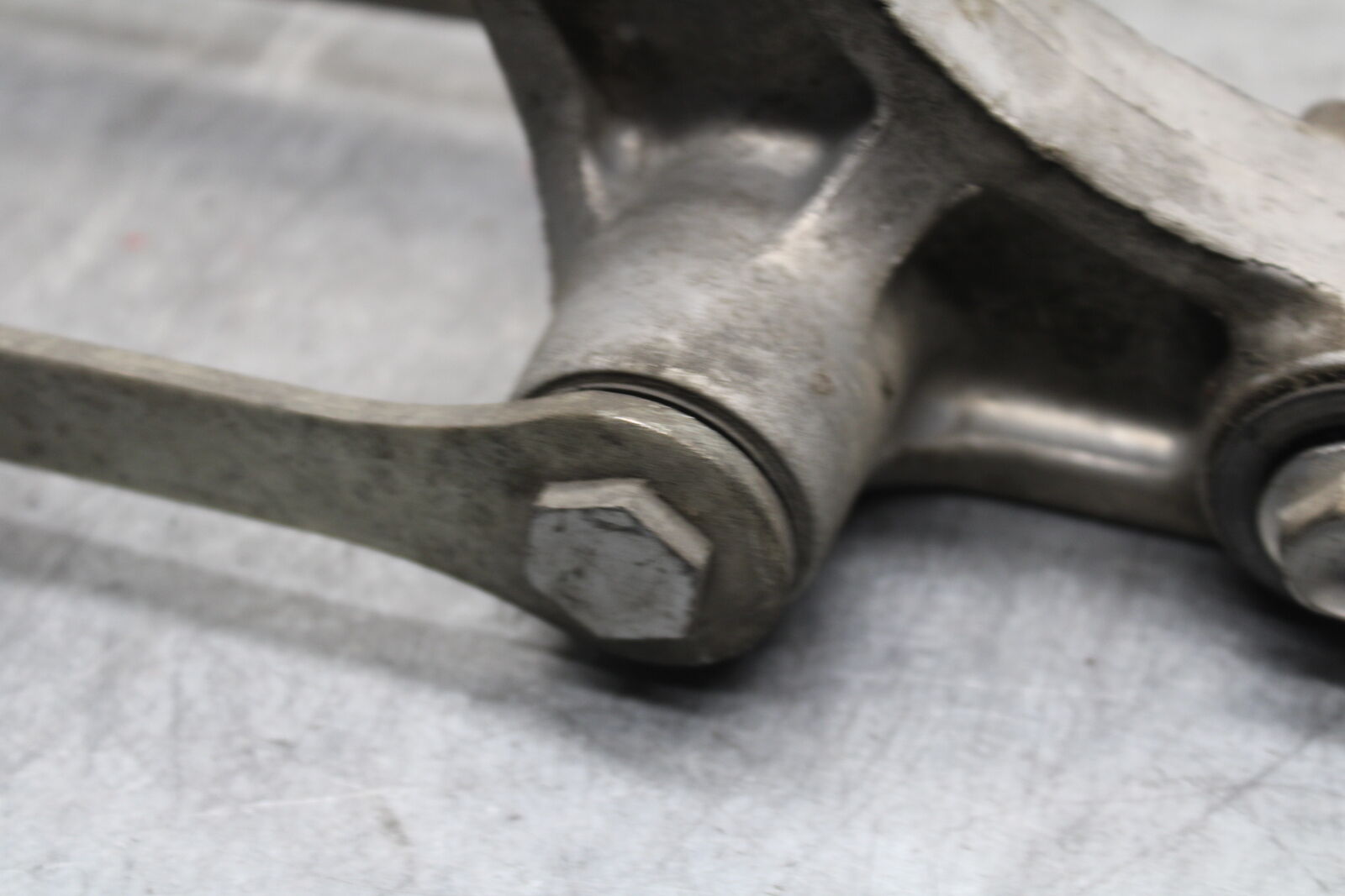 13-18 KAWASAKI NINJA ZX6R REAR DOGBONE SHOCK LINKAGE 39007-0045 39111-0316 BB666