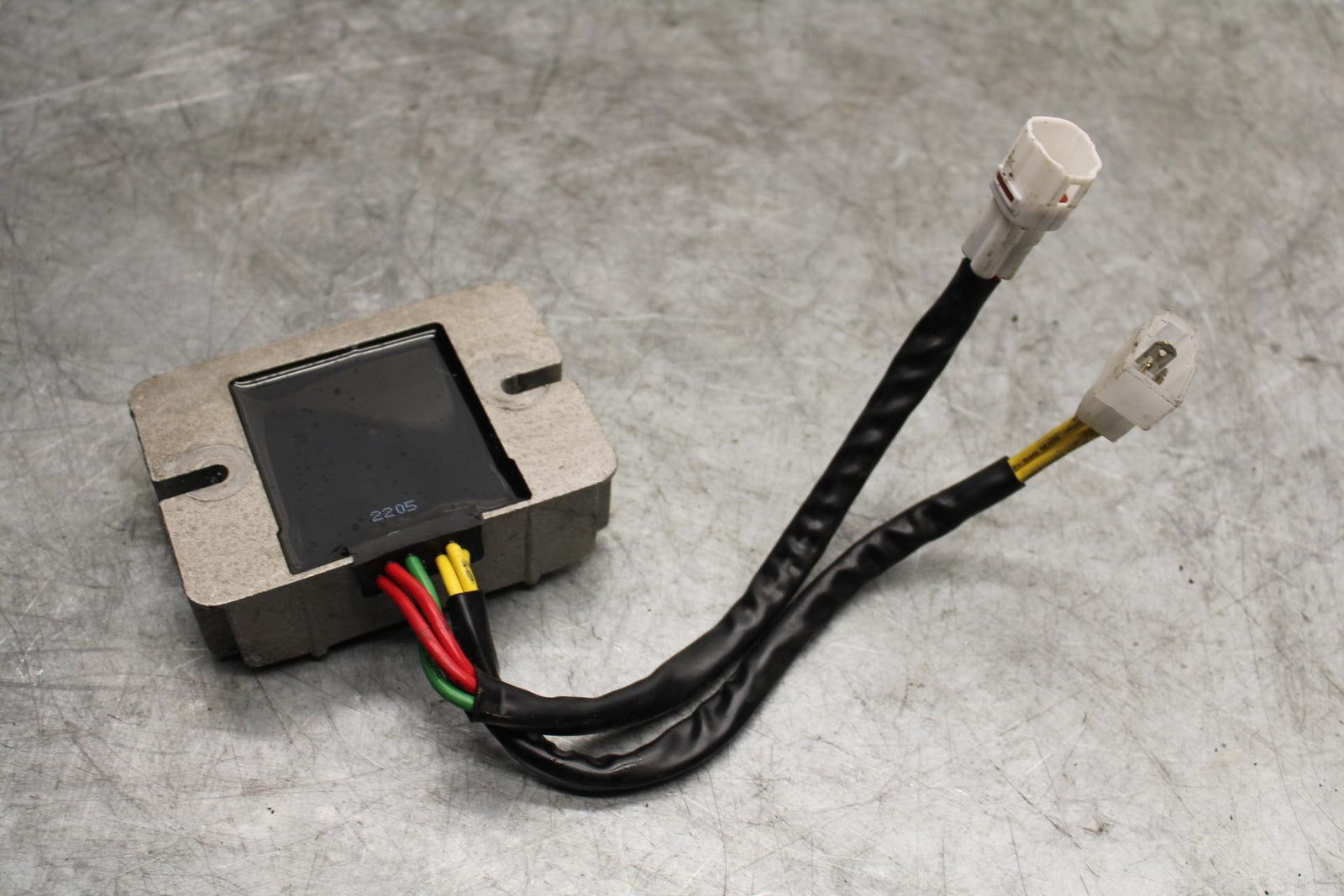 06-07 SUZUKI GSXR750 RECTIFIER VOLTAGE REGULATOR 32800-21H00  BB543