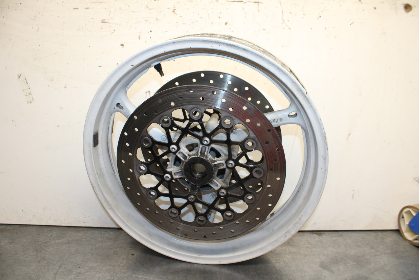 08-10 SUZUKI GSXR 600 FRONT WHEEL FRONT RIM BB753