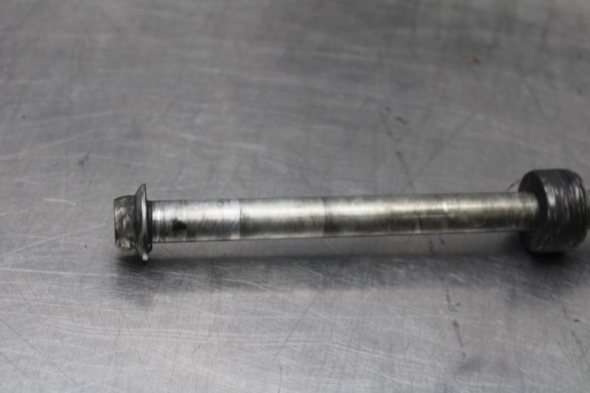 02 KAWASAKI VULCAN 800 VN800B CLASSIC REAR AXEL  BB862