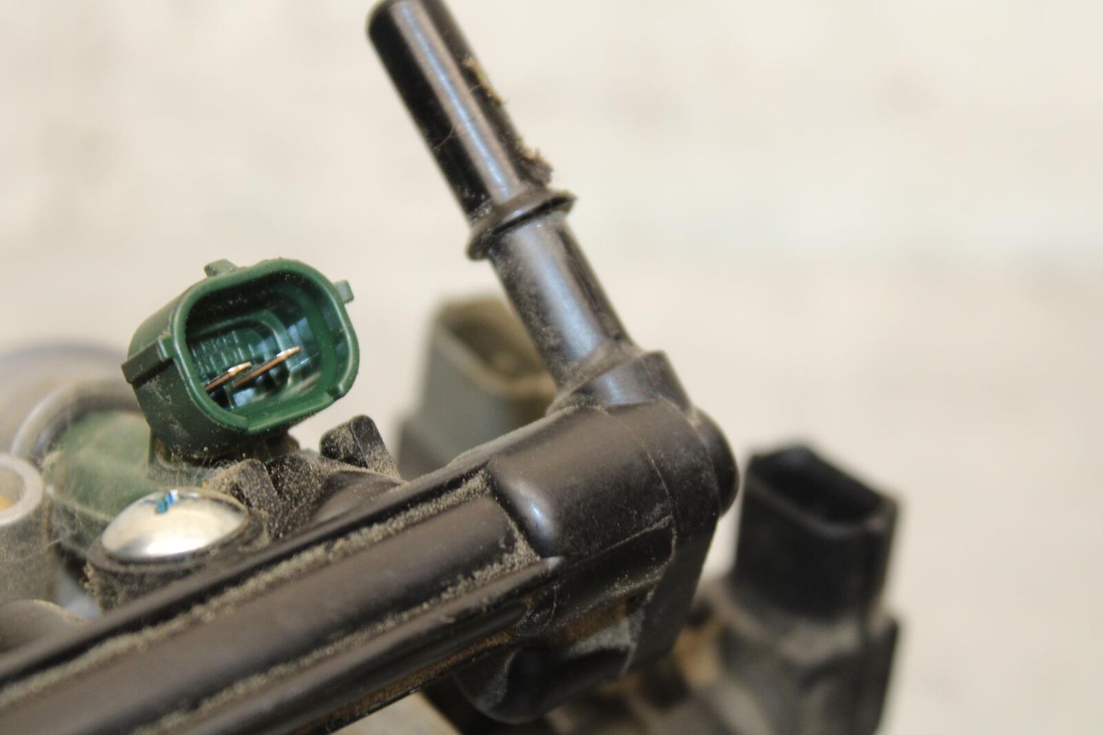 2014 Kawasaki Ninja 650 EX650E MAIN FUEL INJECTORS / THROTTLE BODIES BB569