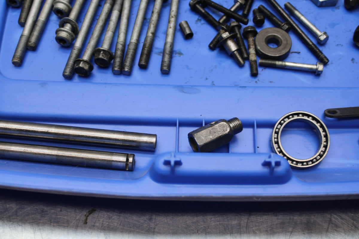 09 KAWASAKI NINJA 250R ENGINE BOLTS HARDWARE MOTOR SCREWS LEFTOVERS BB824