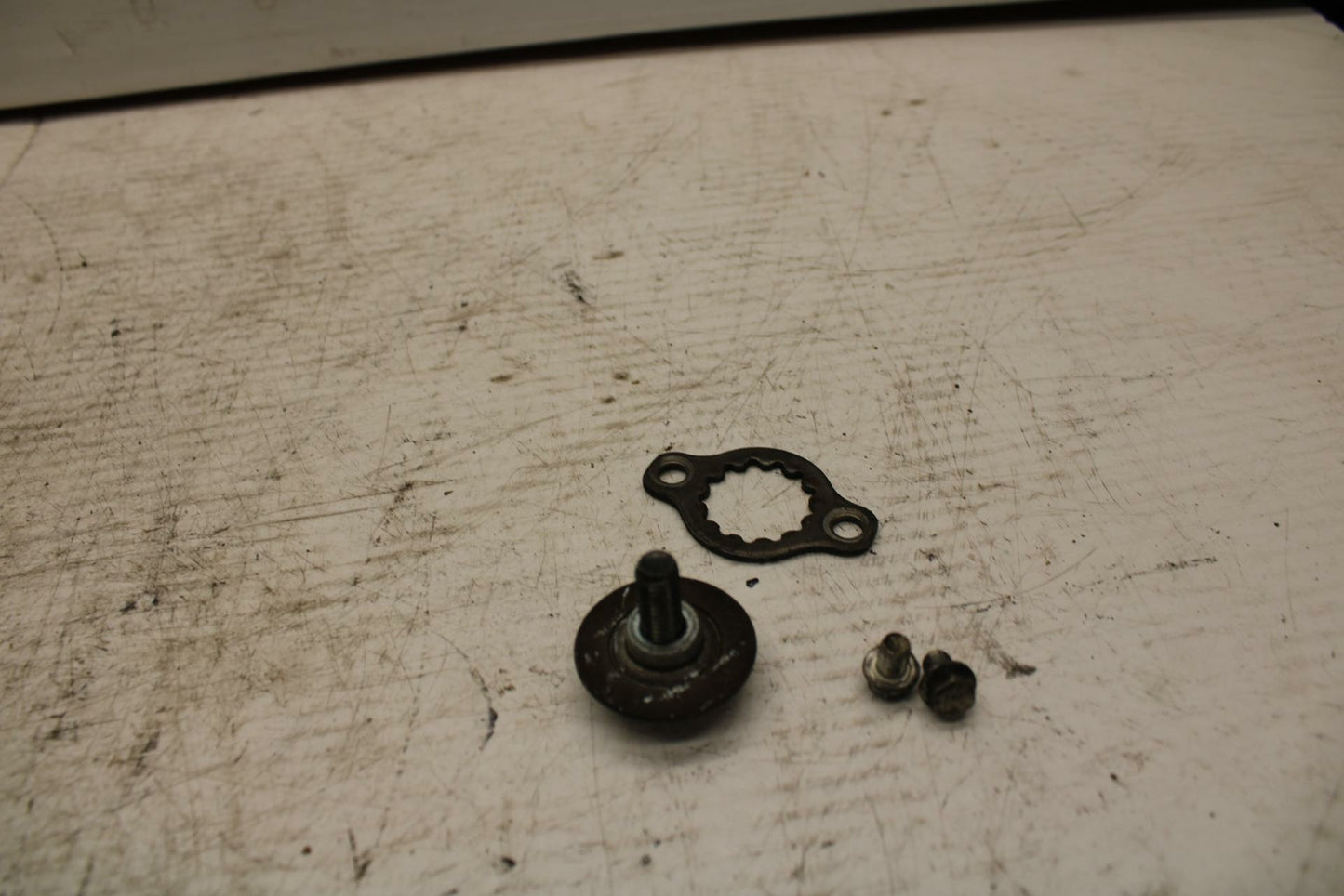 90-07 KAWASAKI ZZR 250 FRONT SPROCKET HARDWARE BB298