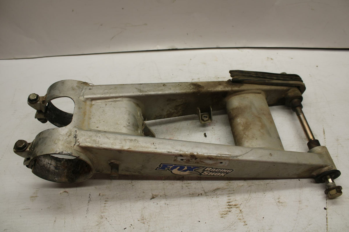 2005 Polaris Predator 500 SWINGARM BACK SUSPENSION SWING ARM 1542023-385 BB269