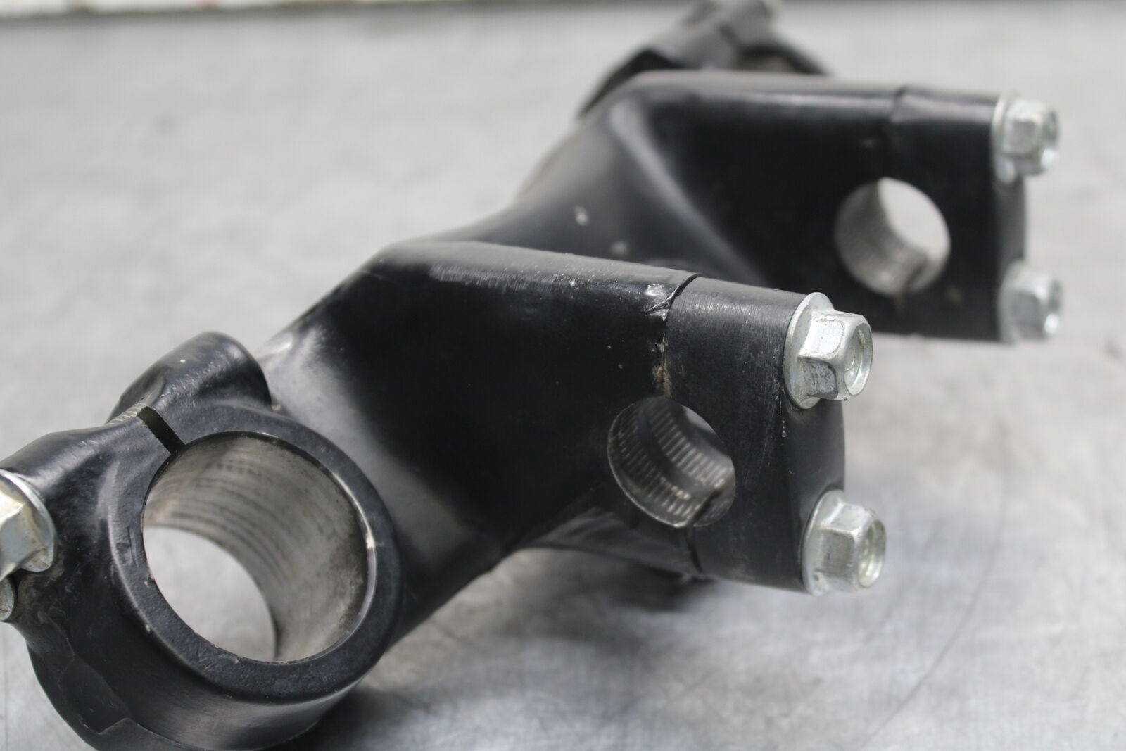 82-83 YAMAHA IT175 FORKS UPPER TRIPLE TREE CLAMP BB108