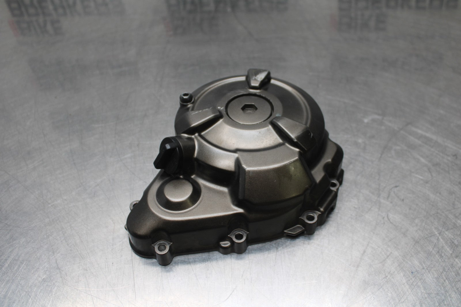 14-17 YAMAHA FZ07 STATOR MAGNETO ALTERNATOR GENERATOR COVER BB766