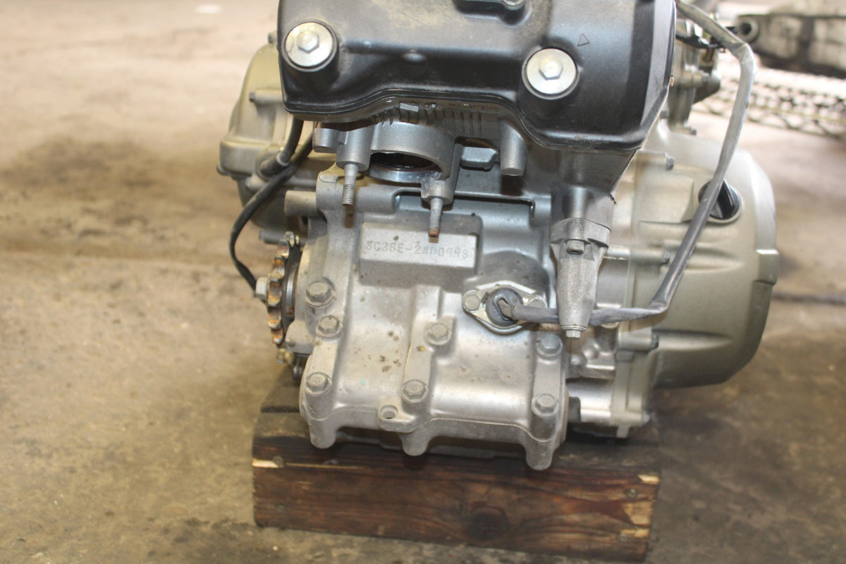 98-05 HONDA SUPER HAWK 1000 VTR1000F ENGINE MOTOR BB924