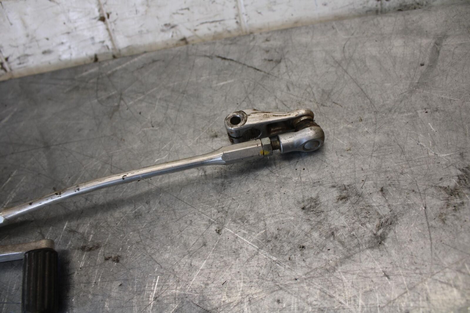 2011 Honda CBR600RR SHIFTER LINKAGE SHIFT LINK PEDAL 24720-MFJ-305 BB520