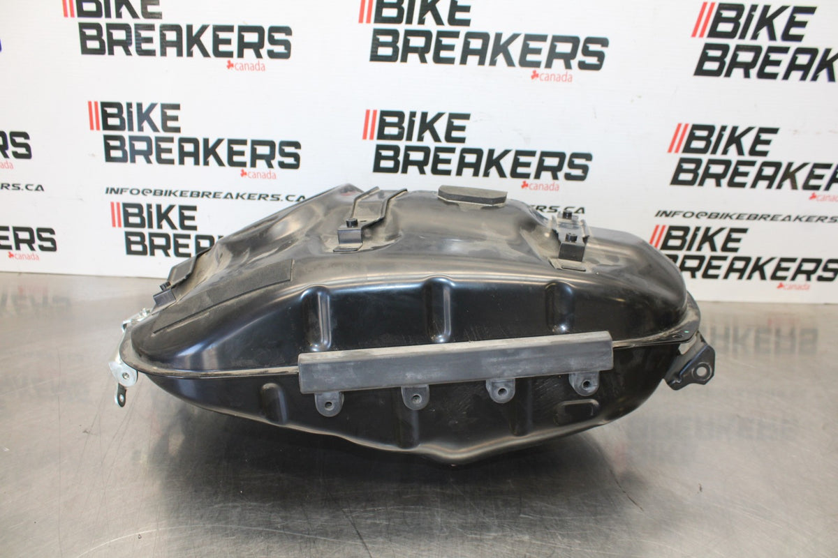 16 YAMAHA XSR900 GAS TANK FUEL CELL PETROL RESERVOIR BB786