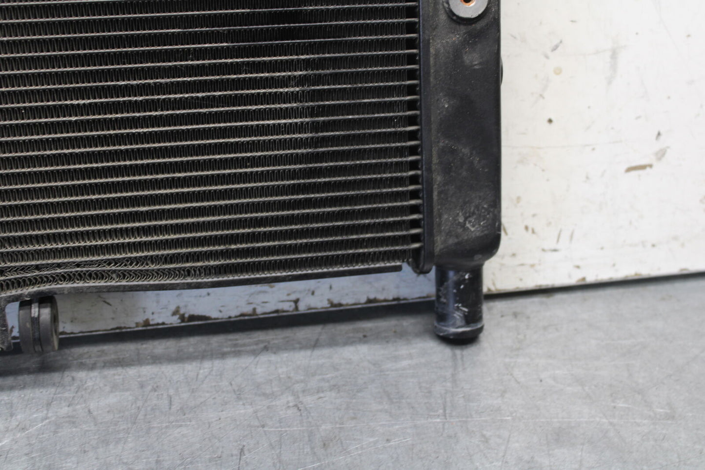 22-24 YAMAHA XSR900 ENGINE RADIATOR MOTOR COOLER COOLING RADIATER  BB683