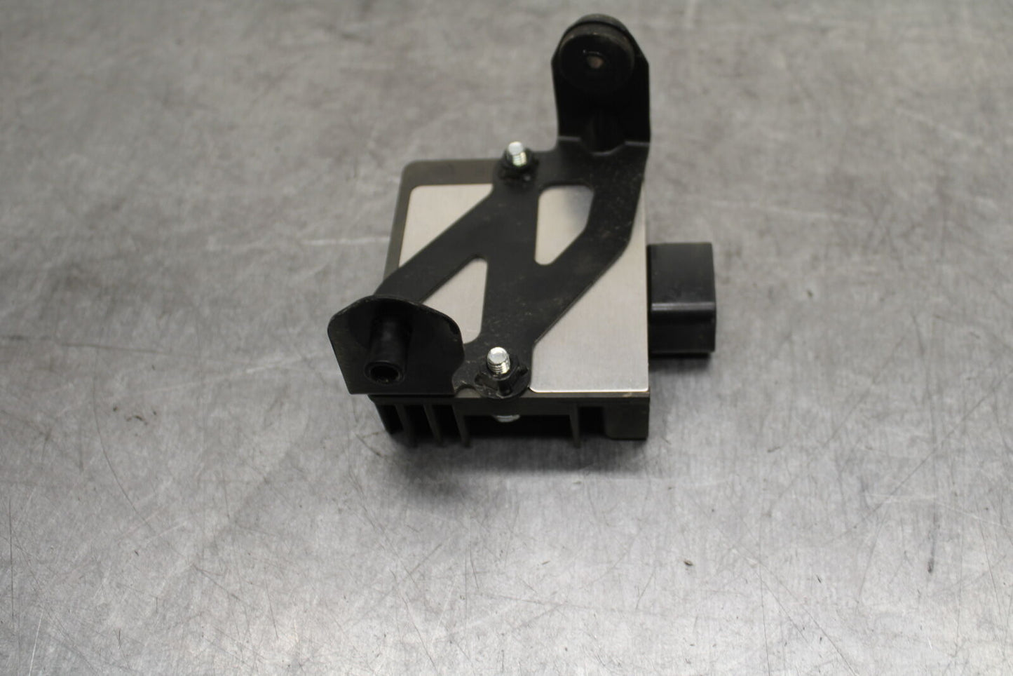 18-24 KAWASAKI NINJA 650 RECTIFIER VOLTAGE REGULATOR BB725