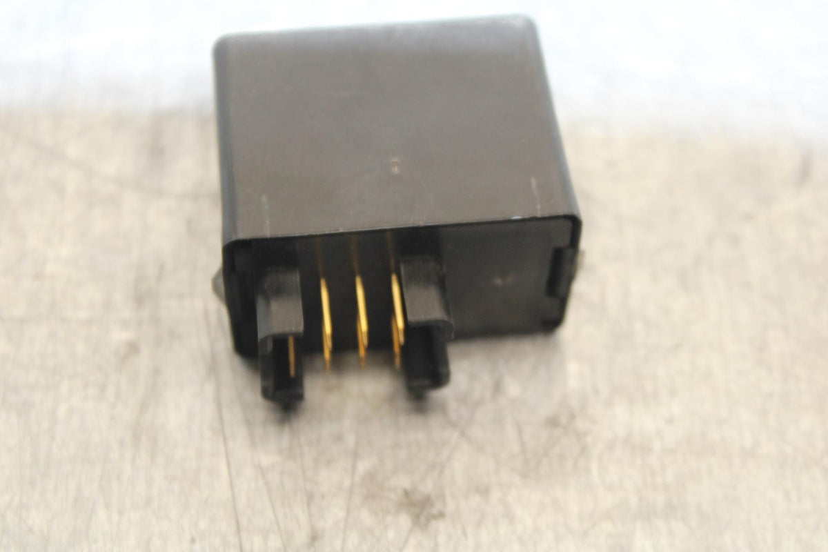 06-07 SUZUKI GSXR 600 750 TURN SIGNAL BLINKER RELAY FLASHER SWITCH BB98