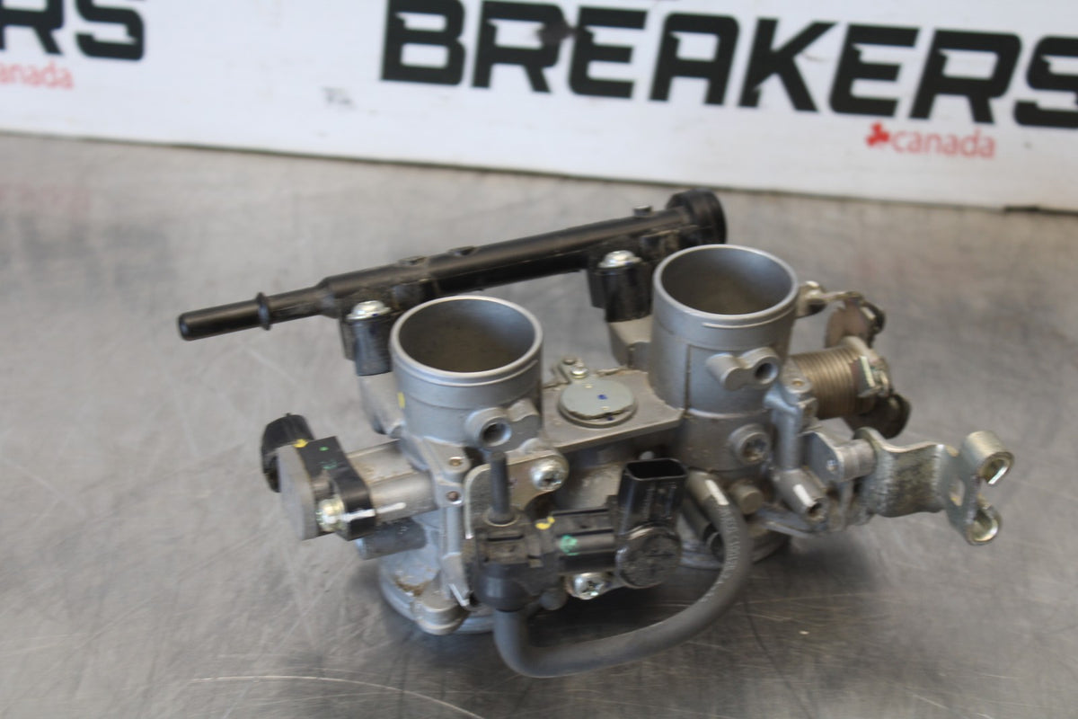 24-25 KAWASAKI NINJA 500 ABS MAIN FUEL INJECTORS / THROTTLE BODIES BB899
