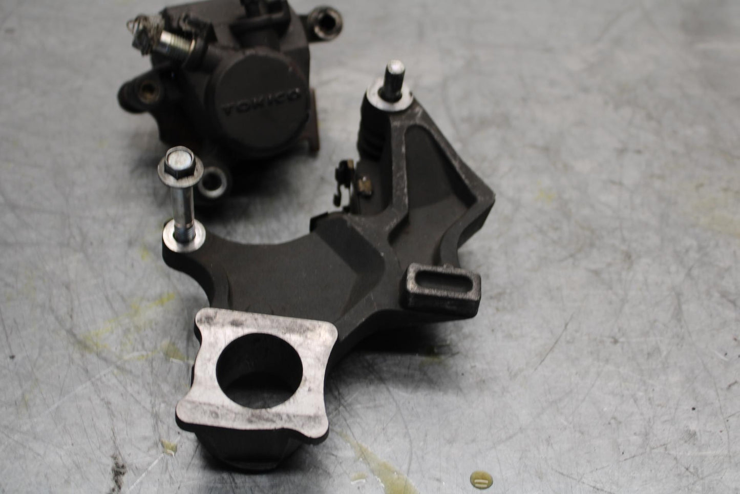 2006 Suzuki GSXR600 REAR BACK BRAKE CALIPER BB447