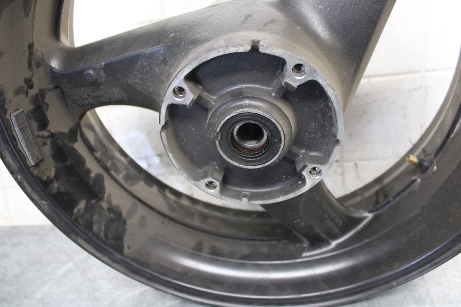 1999 Honda Super Hawk 1000 VTR1000F REAR WHEEL RIM ROTOR BACK BRAKE DISC BB51