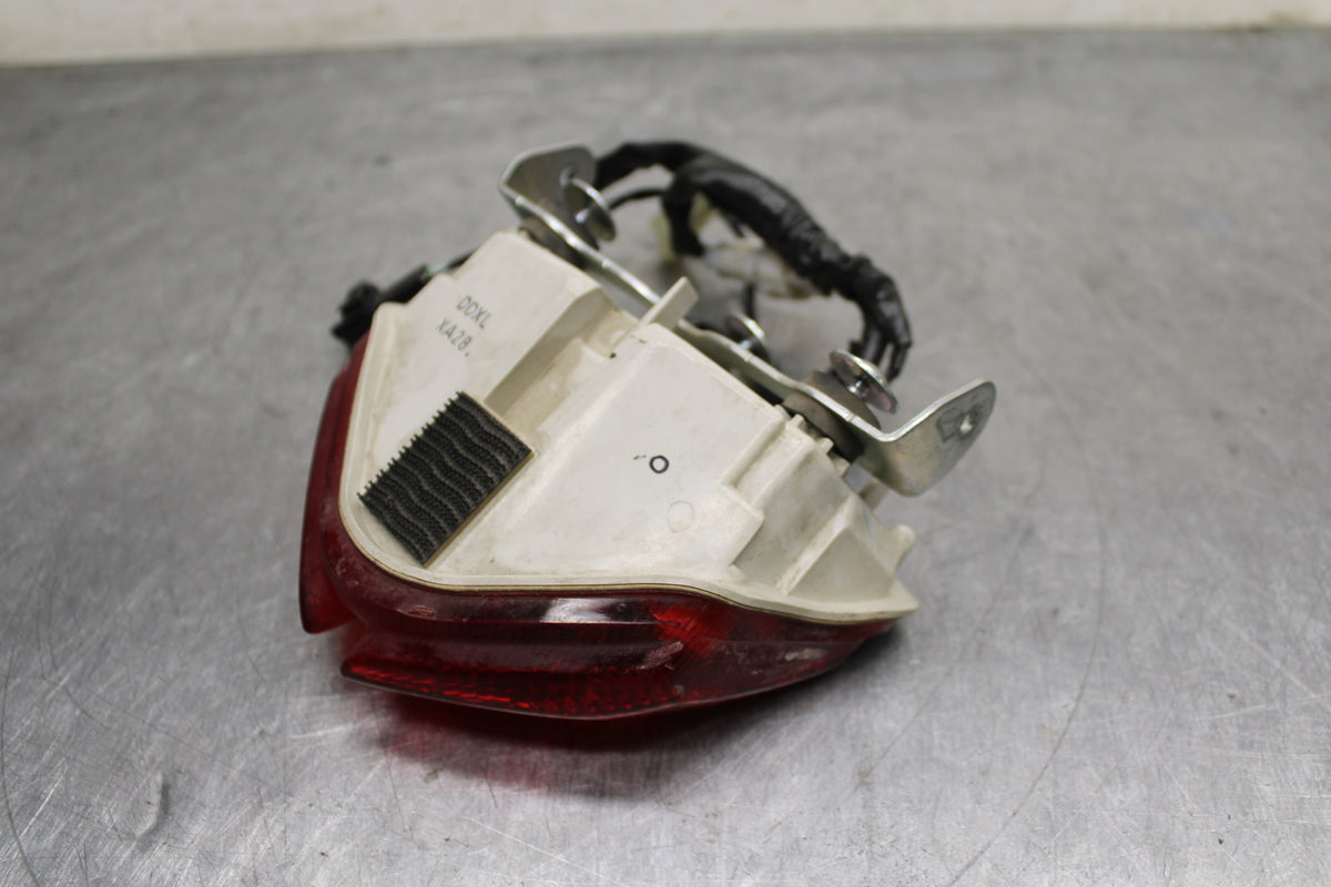 08-10 SUZUKI GSXR 600 REAR TAIL TAILLIGHT BACK BRAKE LIGHT BB132