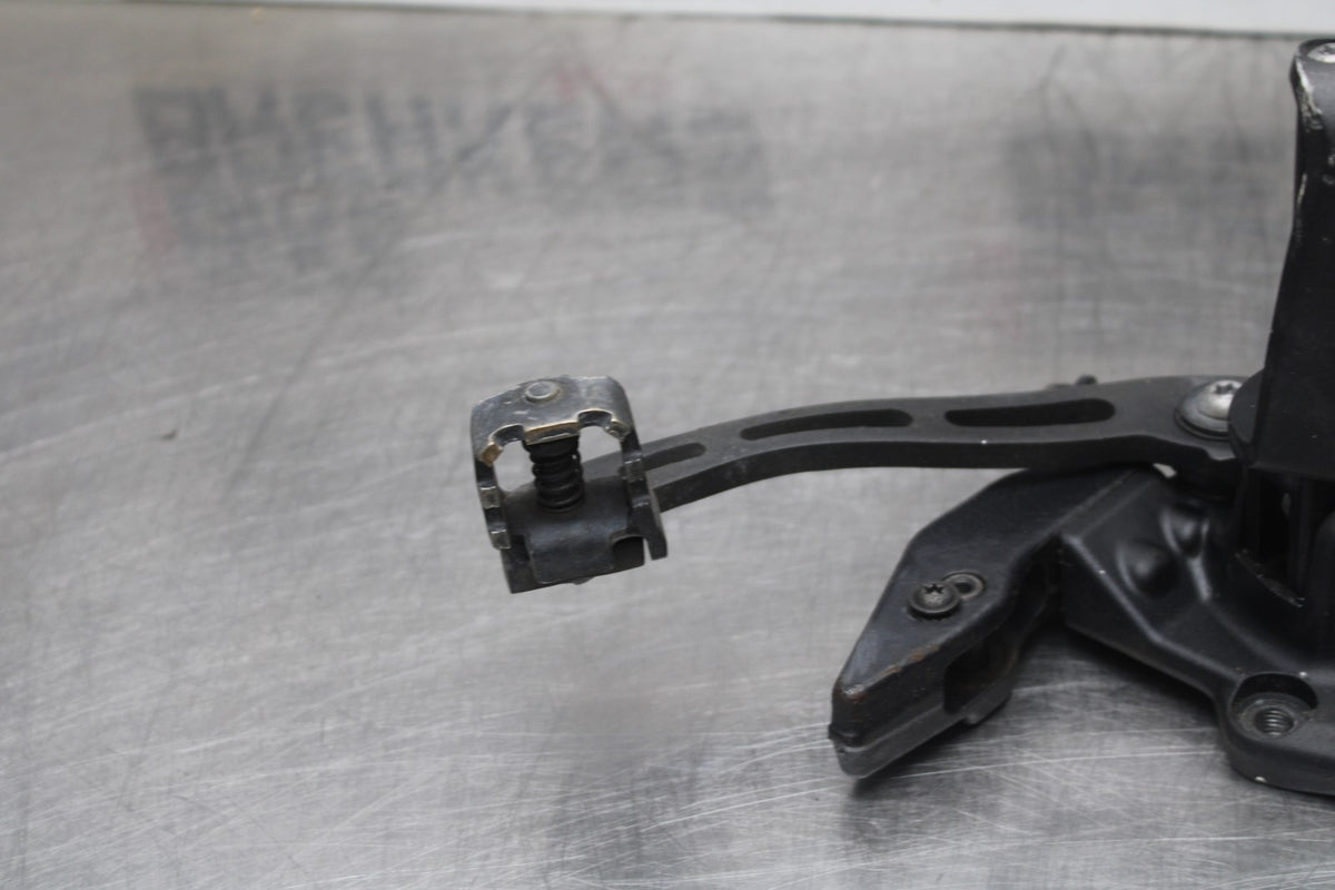 22 HARLEY-DAVIDSON PAN AMERICA 1250 RIGHT REARSET REAR SET DRIVER PEG REST BB910