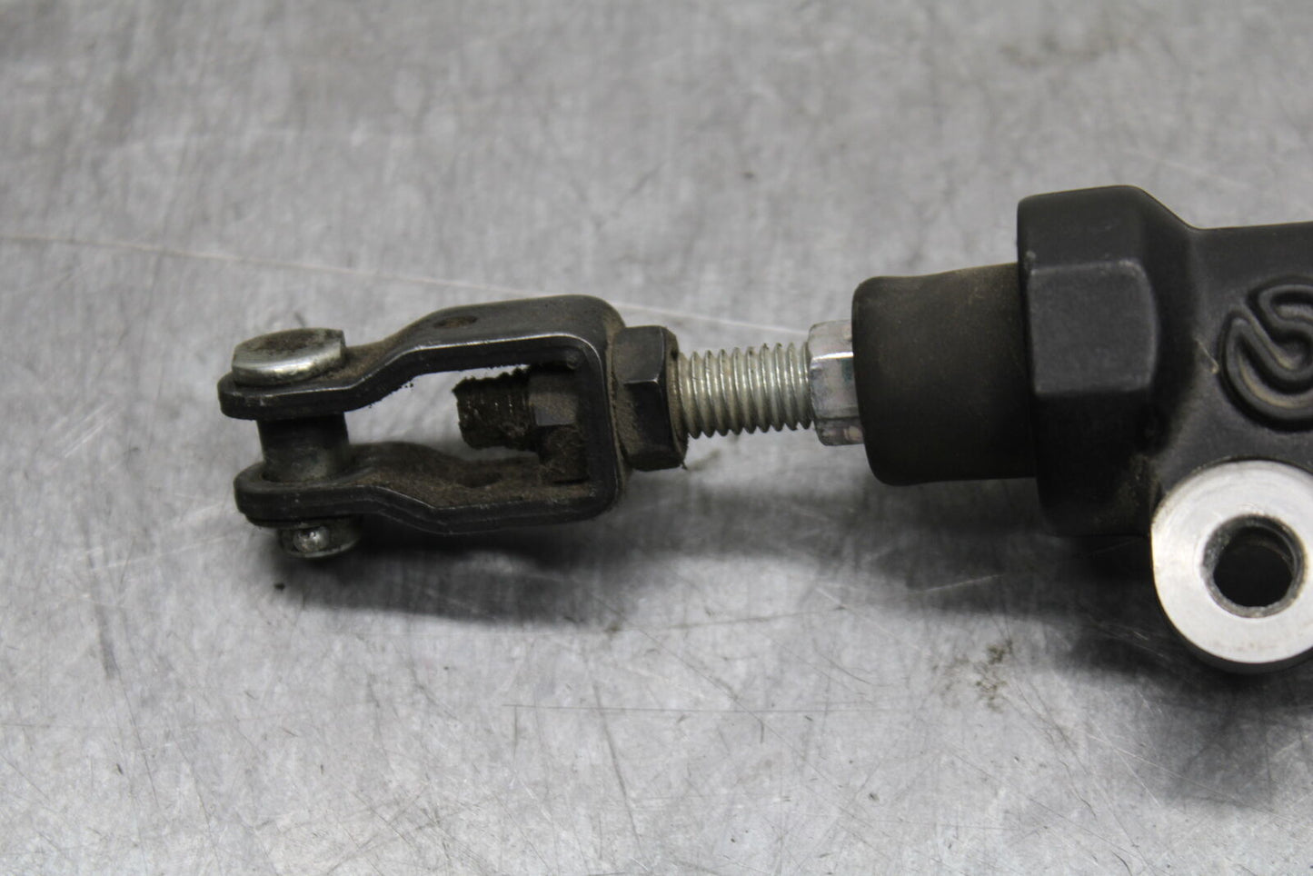 09-15 YAMAHA FZ6R REAR BACK BRAKE MASTER CYLINDER W RESERVOIR BB719