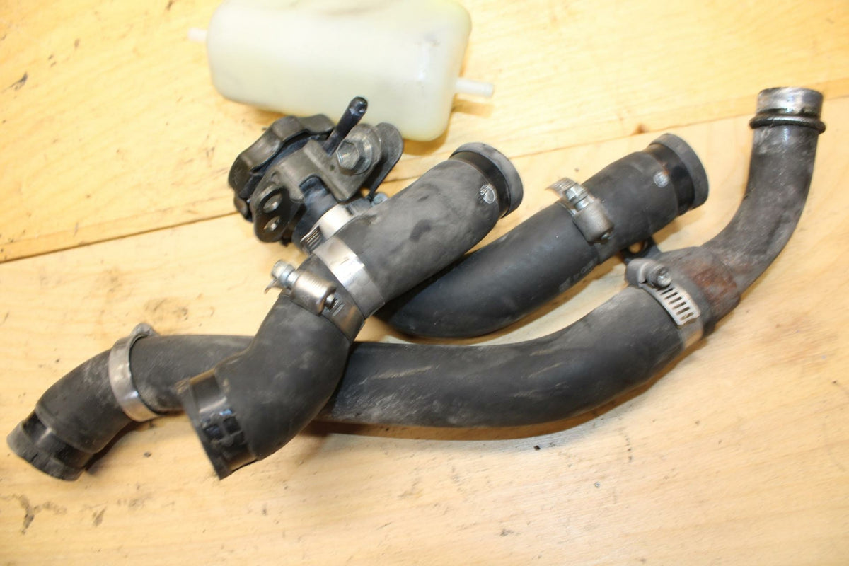 97-04 SUZUKI MARAUDER 800 RADIATOR HOSES ENGINE COOLANT WATER PIPES HOSE  BB312