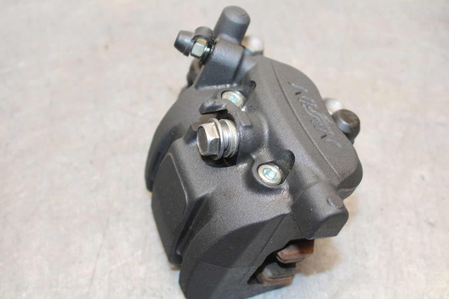 18-23 KAWASAKI NINJA 400 LEFT FRONT BRAKE CALIPER BB660