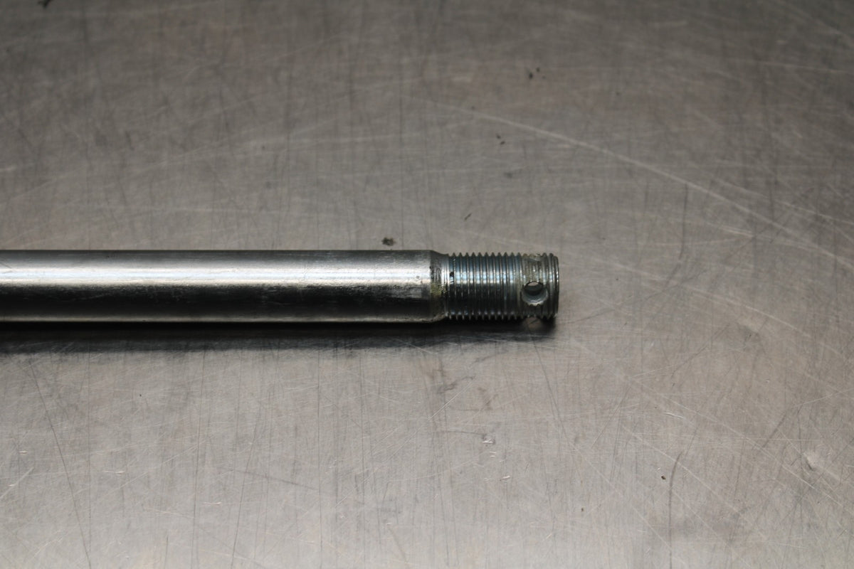 18-26 KAWASAKI Z400 FRONT WHEEL RIM AXLE PIVOT BOLT BB852