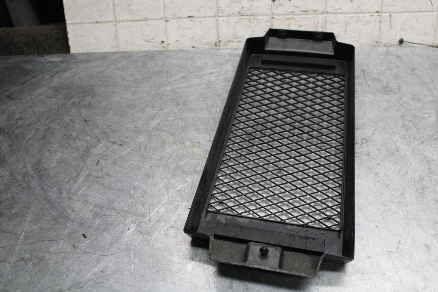 2007 Suzuki Boulevard M50B RADIATOR GRILLE GRILL SHIELD GUARD BB537