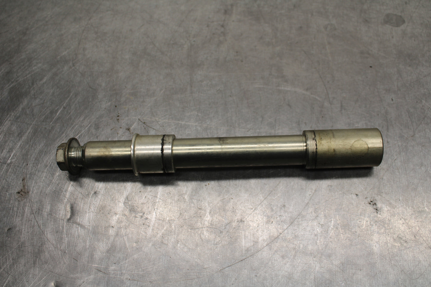 13-16 SUZUKI BANDIT 1250S ABS FRONT WHEEL RIM AXLE PIVOT BOLT BB134