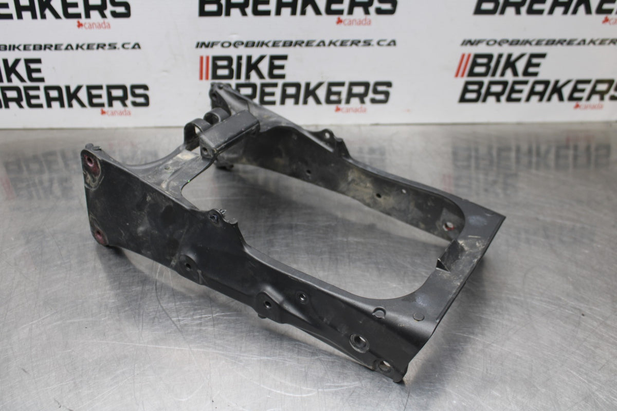 24-25 KAWASAKI NINJA ZX6R FRONT SUBFRAME SUB FRAME BB785