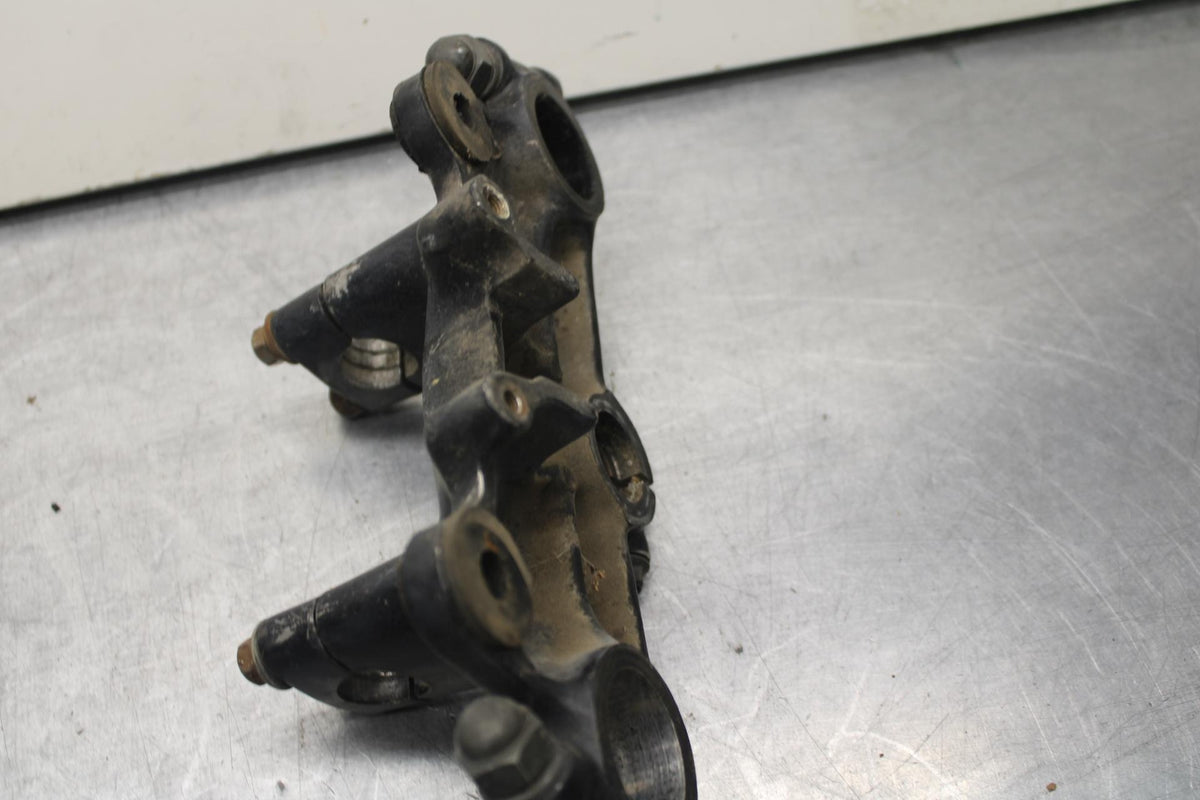 80-83 SUZUKI GS750E FORKS UPPER TRIPLE TREE CLAMP BB82