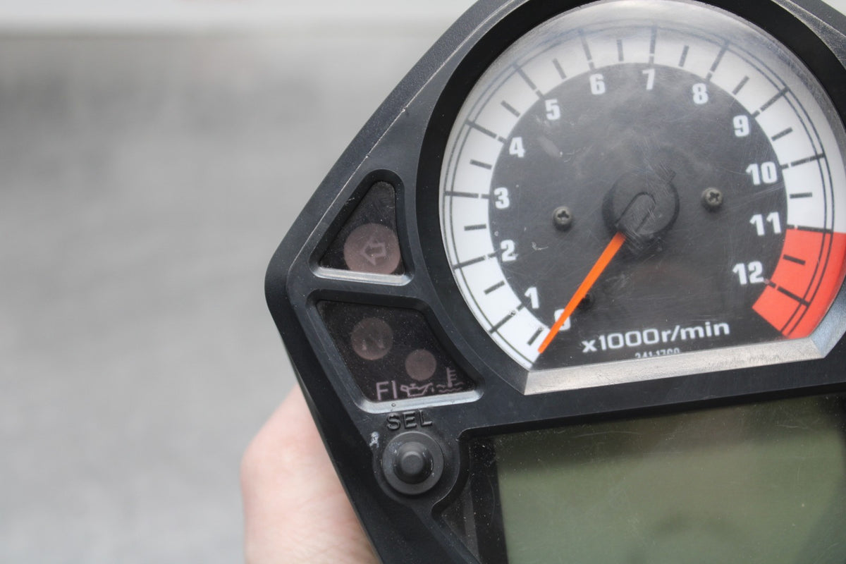 03 SUZUKI SV650 SPEEDO TACH GAUGES DISPLAY CLUSTER SPEEDOMETER TACHOMETER BB846