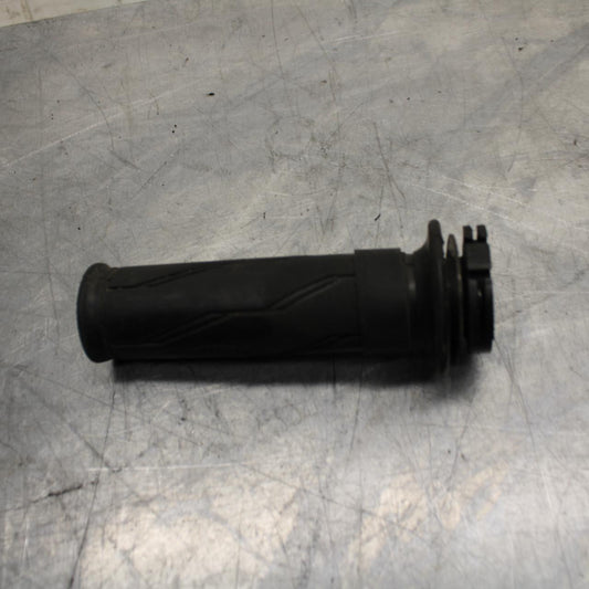 09-14 YAMAHA YZF R1 RIGHT THROTTLE GRIP 4C8-26240-00-00 BB471