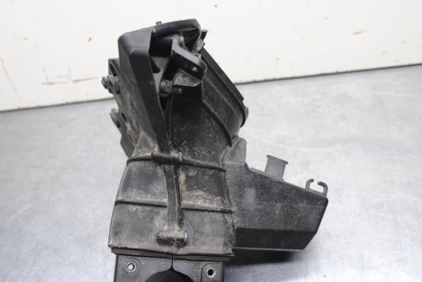 09-12 KAWASAKI NINJA ZX6R ZX600R RAM AIR INTAKE TUBE DUCT BB617