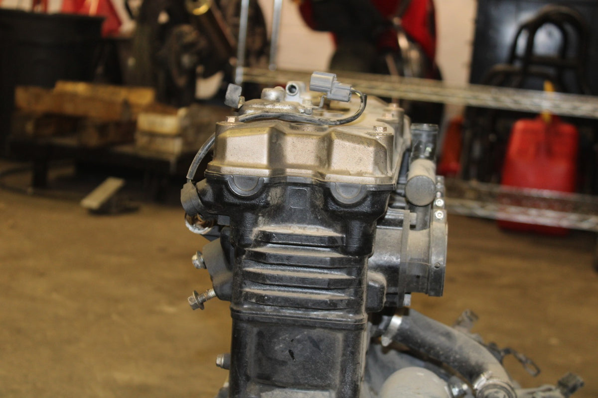 06 KAWASAKI Z750 ENGINE MOTOR BB837