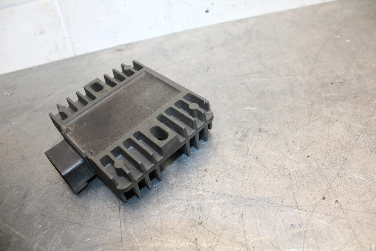 07 YAMAHA YZF R6 2c0 RECTIFIER VOLTAGE REGULATOR 4XY-81960-00-00 BB75
