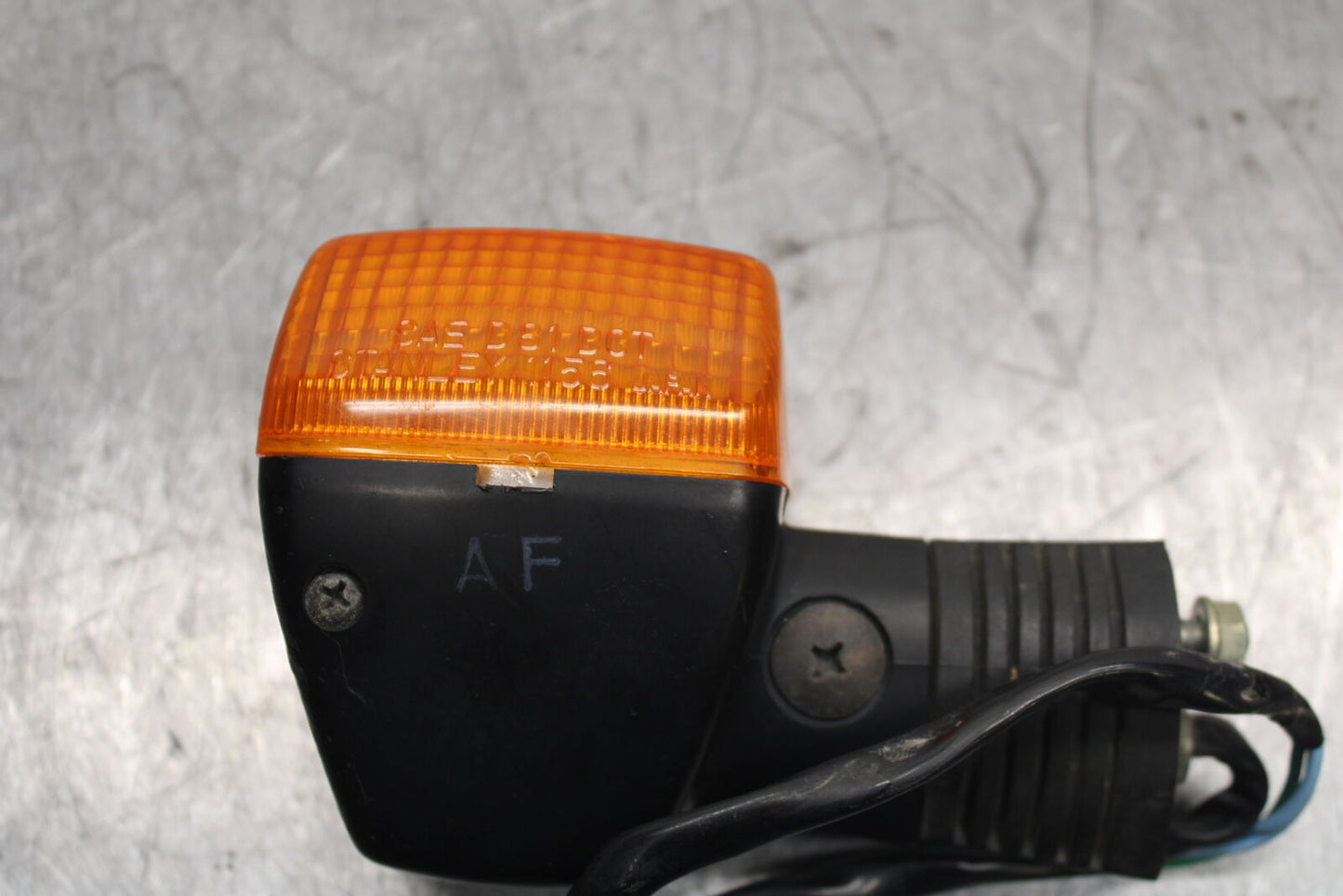 84 HONDA INTERCEPTOR 750 VF750F RIGHT FRONT TURN SIGNAL LIGHT INDICATOR BB108