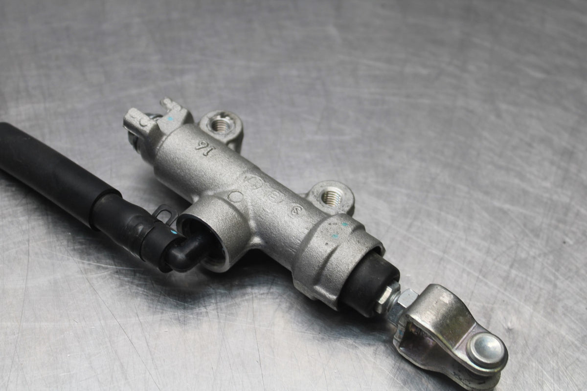 23 KAWASAKI NINJA 650 EX650 REAR BACK BRAKE MASTER CYLINDER W RESERVOIR BB920